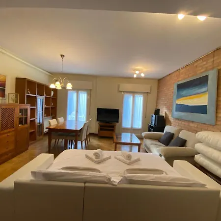 Kaioa .incluye Parking Privado. Apartman Hondarribia